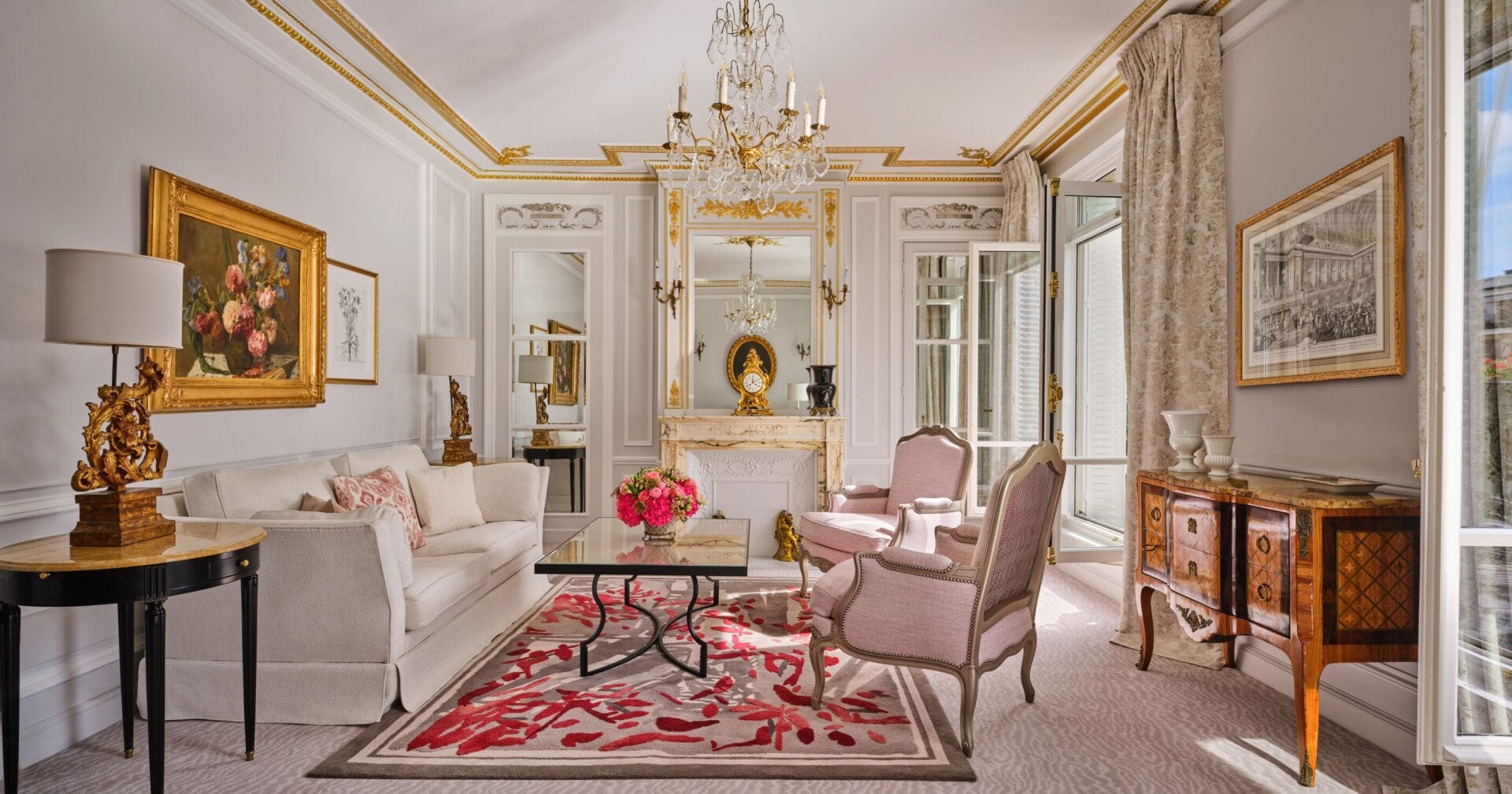 609 Prestige Suite with Avenue Montaigne view balcony HPA